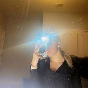 Meet your Posher, Isabella*_